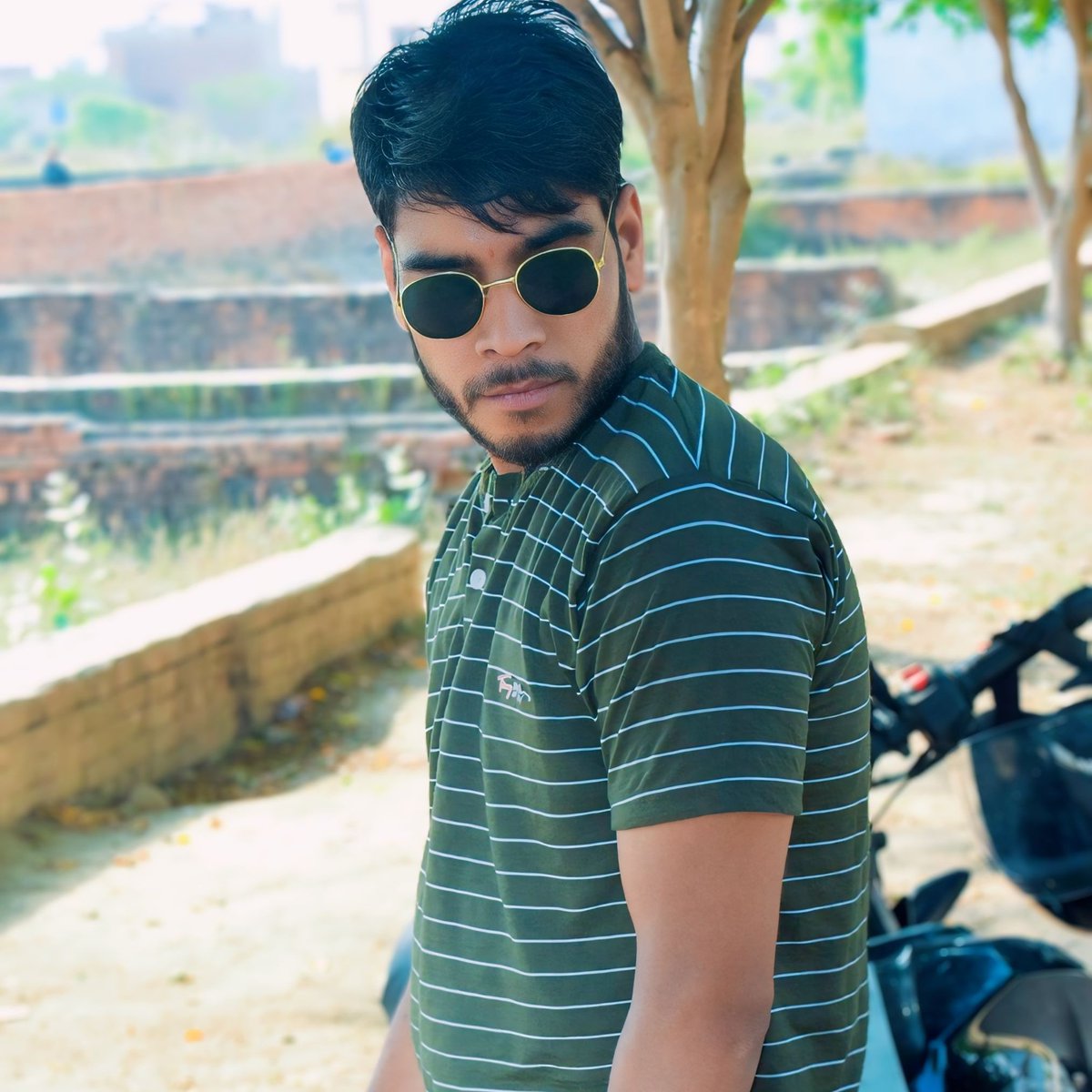07RaghavGoswami's tweet photo. #NewProfilePic https://t.co/Om4XljHxo2