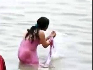 सेवा में श्रीमान 
 <a href="/DrMohanYadav51/">Dr Mohan Yadav</a> जी
      मुख्यमंत्री (मध्य प्रदेश )

ये अवैध मस्जिद उज्जैन के रामघाट पर बनी है
जहाँ लाखों महिला श्रद्धालु स्नान करती हैं जिसमें कई बार महिलाओं ने शिकायत की है कि उनकी नहाती हुईं फोटो और वीडियोज उन्होंने इंटरनेट पे देखी हैं जिसका एंगल चेक करने पर