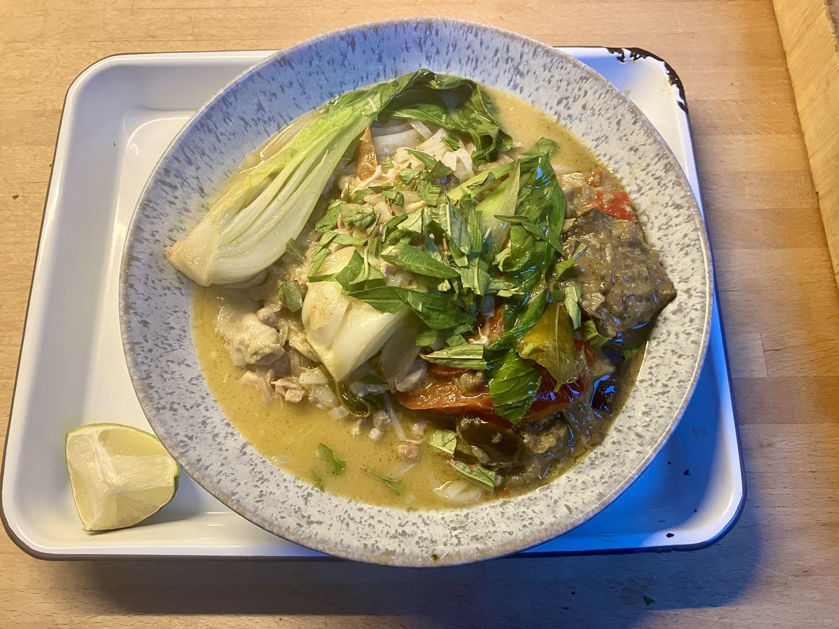 foodgrower's tweet image. It was a big pan #cooking for the party on Sunday. Pleased I made my own red and green #currypaste for a chicken plus a vegetarian #SEasian curry - #vietnamese #thai. No #leftovers in this house and I enjoyed it again last night. #partycooking #nowastedfood