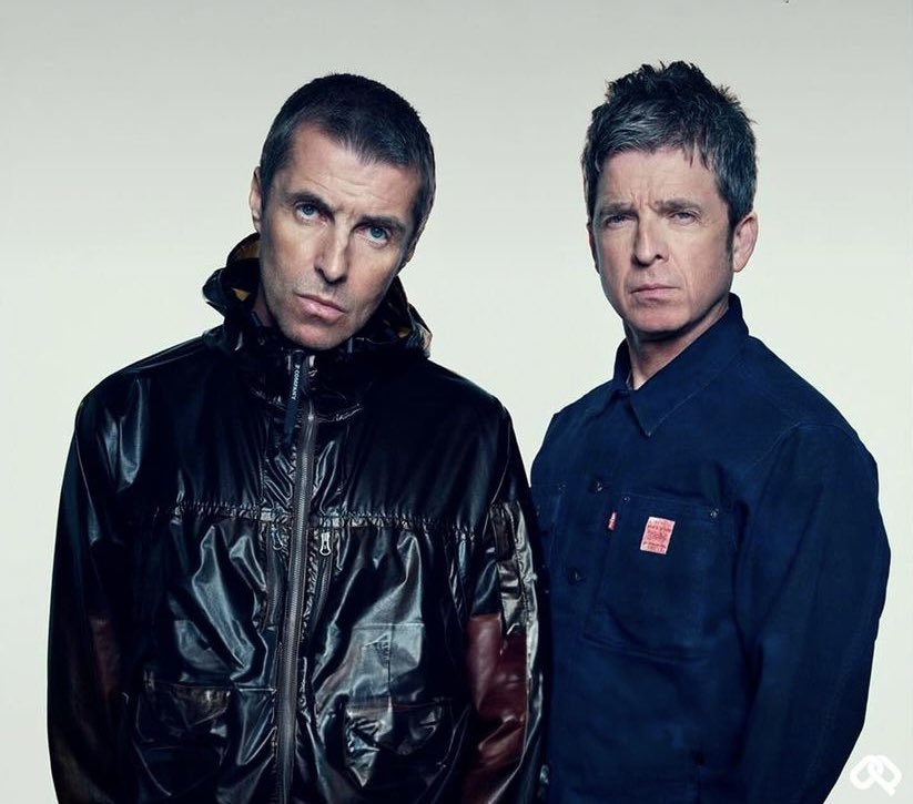 OasisMania's tweet photo. On this day in 2009, Oasis split up. Such an awful day feels like a distant memory now as after 14 years, 11 months and 30 days... OASIS ARE BACK! ♥️ https://t.co/YtwgsIfL5c