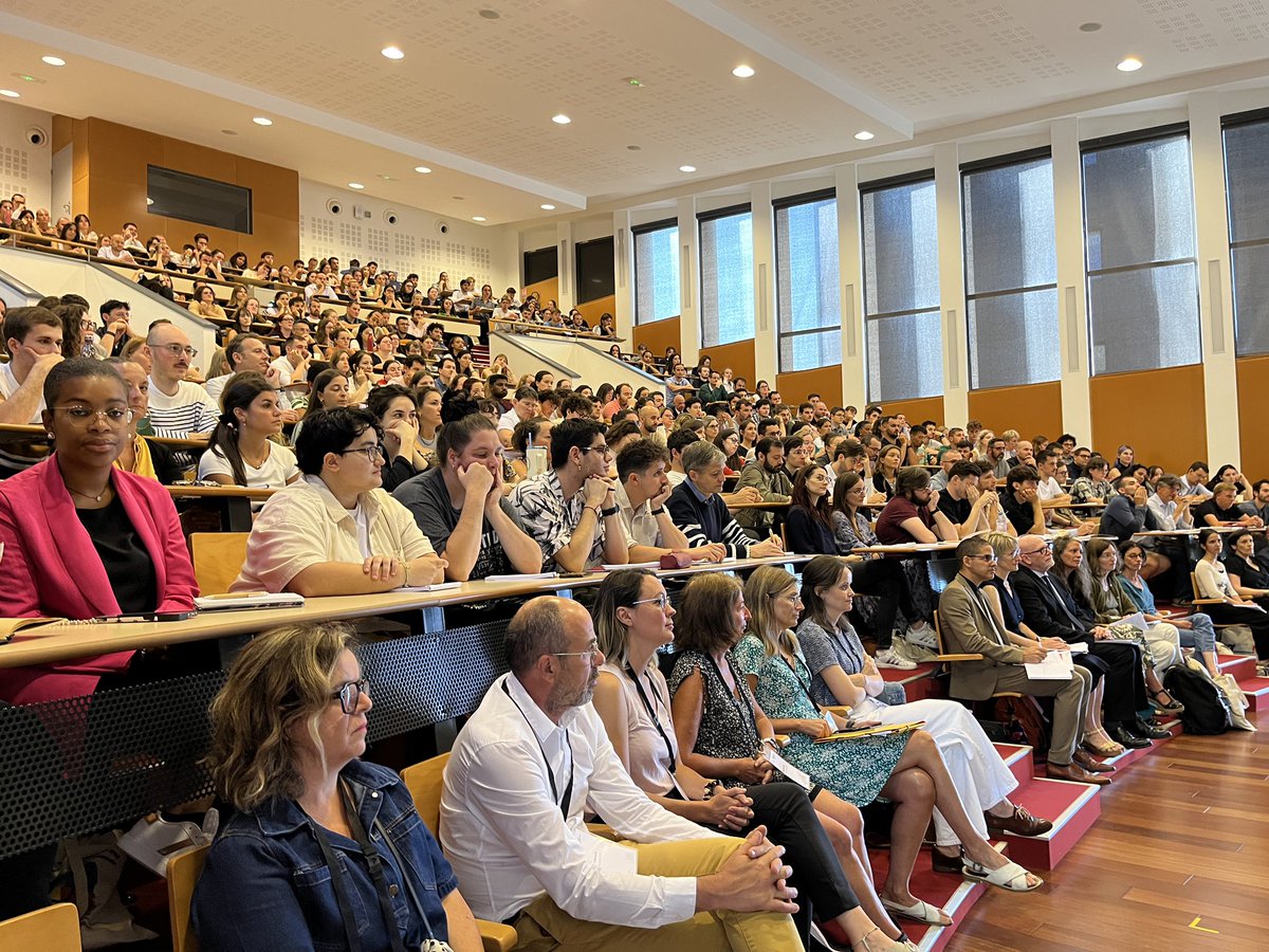 #Rentrée2024 | Ce matin, accueil des nouveaux enseignants stagiaires, psy-EN et CPE de l’enseignement public par <a href="/emmanuel_ethis/">Emmanuel Ethis</a> au lycée Victor et Hélène Basch de #Rennes
👉 Présentation des priorités académiques et accompagnement dans la prise de fonction
Bonne rentrée à tous !