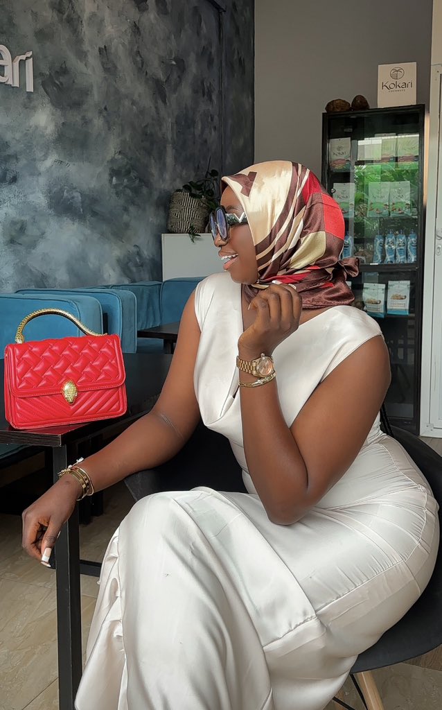 Olaidee_'s tweet photo. National me day!🥂 https://t.co/FNEumibnGv