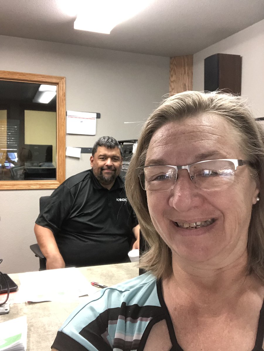 LegacyFoundati4's tweet photo. I started my morning off right with The Good Guys at KSOK Cowley Post talking about Legacy's Great Give!  We have only three more days to meet the $100,000 match opportunity. Donate today or learn more at https://t.co/OCKgXp0Ttb or call 620-221-7224!
#legacygreatgive https://t.co/NzTgeLxMwG