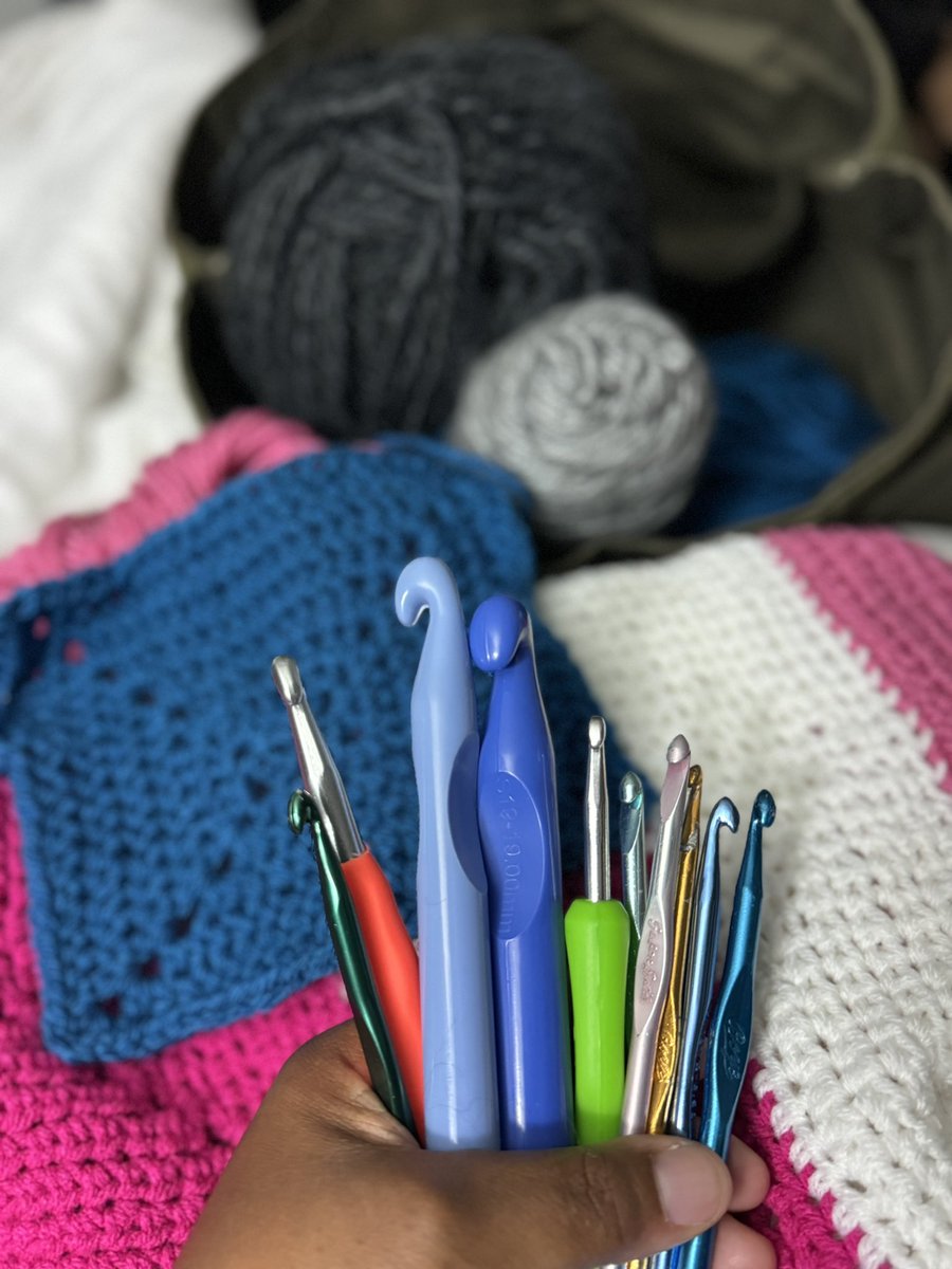 carlaconroy's tweet image. My #crochet supplies . #photojournal #memorykeeping #carlascreativelife