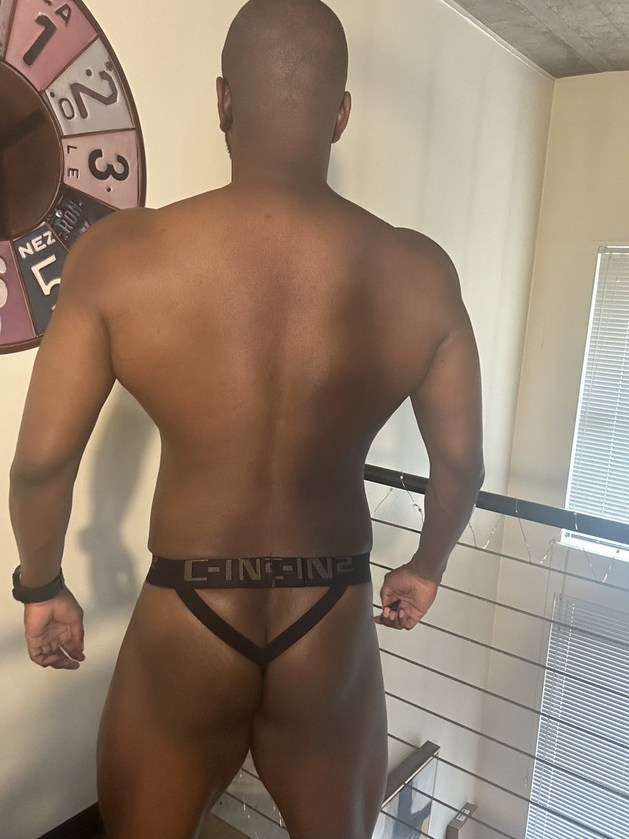 Hump Day 
#humpday 
Inspired by <a href="/valleymuscleguy/">valleymuscleguy</a>