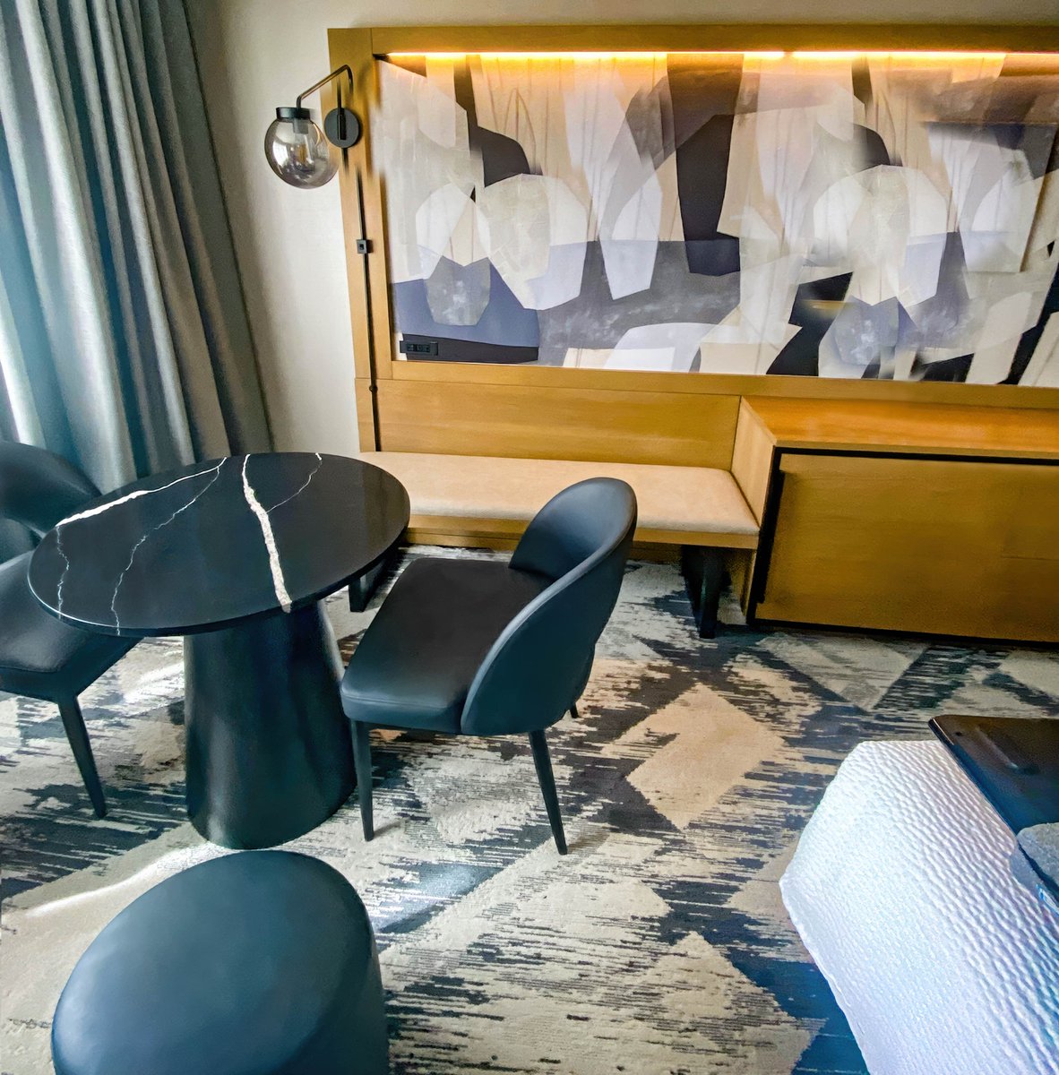 AndySchaidler's tweet photo. Excited to show the new Suites &amp; Model Room furniture that https://t.co/A75wdld3iM just supplied to SilverCloud Hotels for their Broadway-Seattle hotel.  This winter remodel of all guestrooms will feature Eclipse in the sophisticated design by https://t.co/mTjnNCFkdS  of Seattle. https://t.co/YtJ3n33jHj