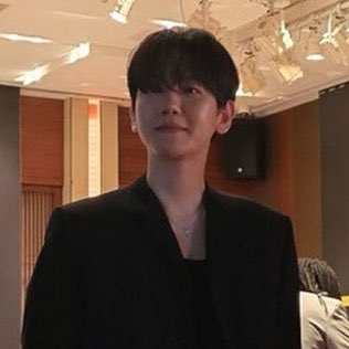 qtpiebyunbaek's tweet photo. the boss who replies with "okie ^^" https://t.co/bZCcDOFqCe