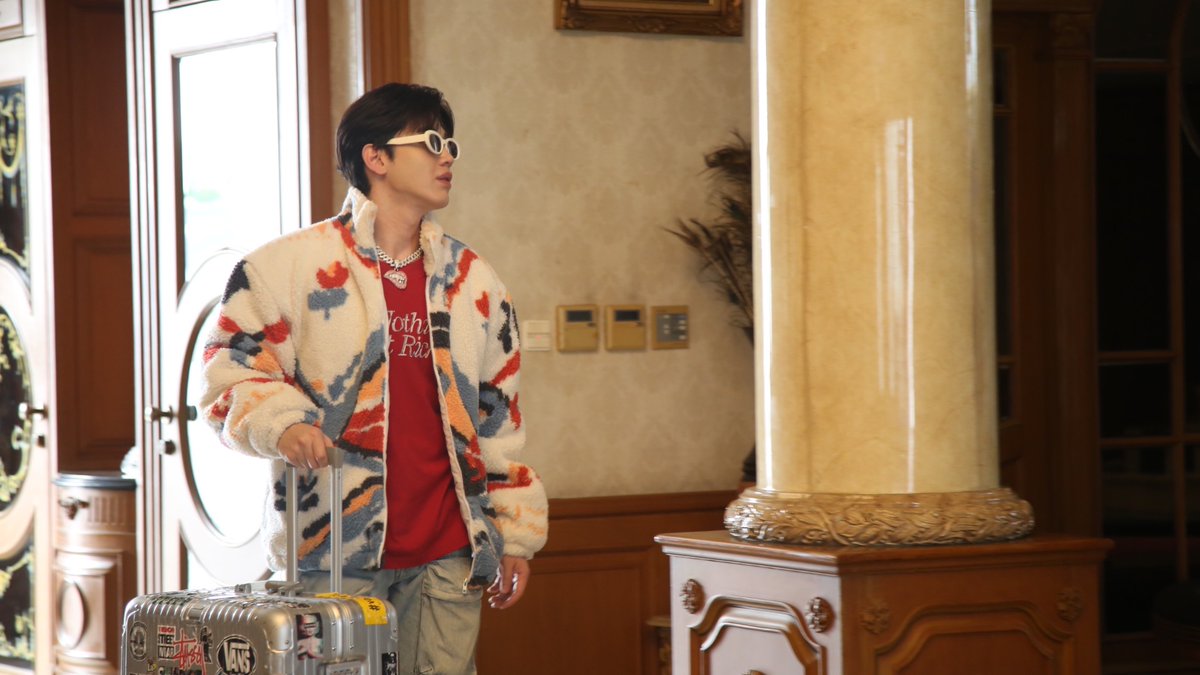 จบแล้ว #PeacefulPropertySeriesEP1 ชอบซีนไหนกันบ้างหรือมีใครกลัวจนนอนไม่หลับบ้างไหม🤣
 ถ้านอนไม่หลับไปดูย้อนหลังได้ทาง VIU เวลา 22.30 น.น้าาา 
<a href="/Tawan_V/">เทย์ทาวาฬ</a>  <a href="/new_thitipoom/">Newwiee</a> <a href="/Janhae/">JH</a>