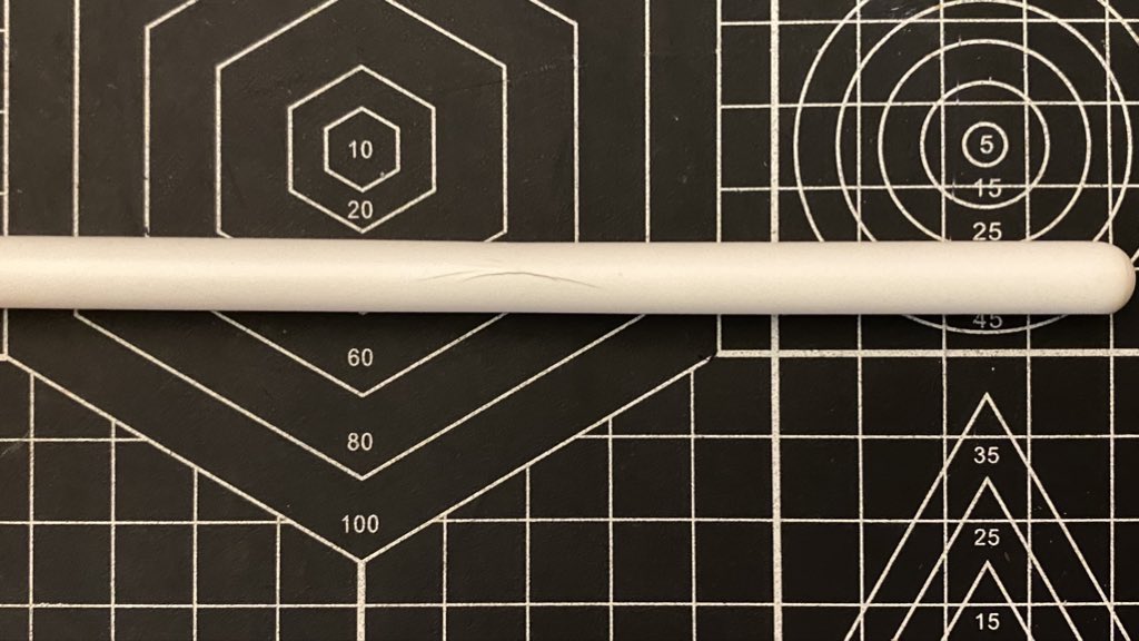 gcf_1004's tweet photo. wts lfb apple pencil gen 2

— original
— has flaws! see pics below
— free original tip

3,500 + lsf https://t.co/XkxUaaRx2a