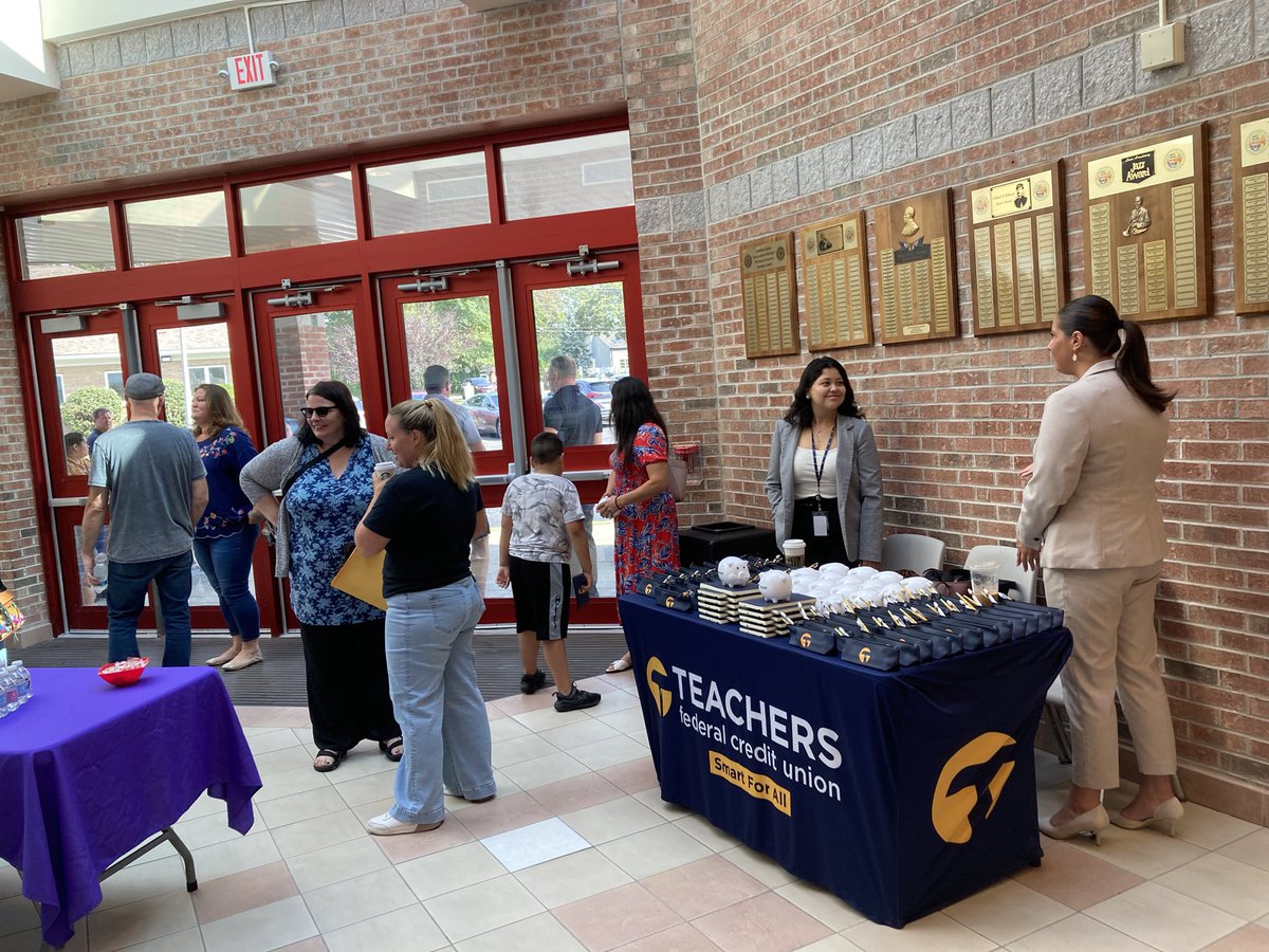 Diane Fox tweet media