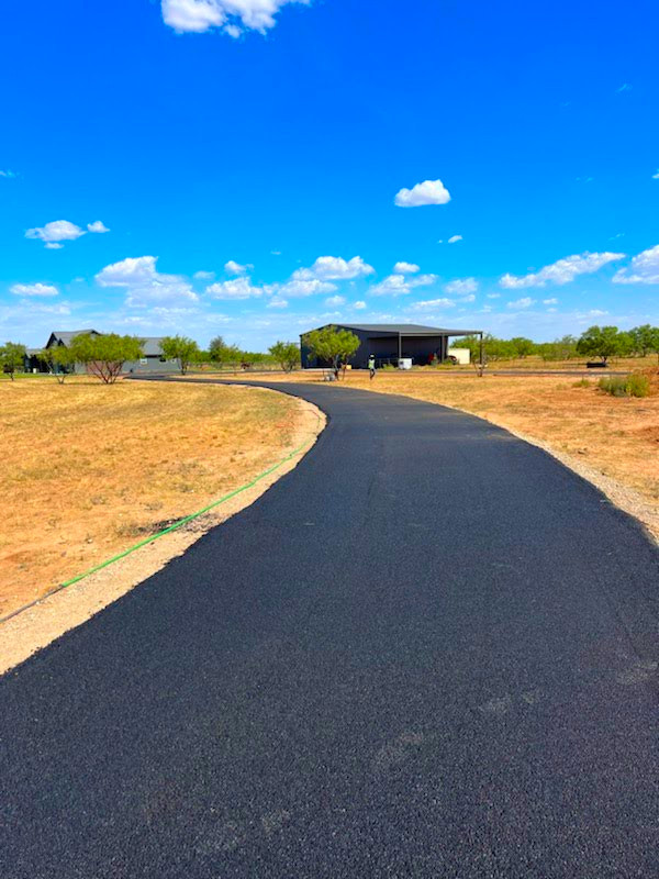 westtexpaving's tweet photo. Just finished a sleek asphalt driveway in North East Odessa! 🏡🚧 Transform your home with our expert paving services. Contact West Tex Paving for a free estimate today! #HappyCustomers #OdessaTX #AsphaltPaving https://t.co/8X1o0nlgQA