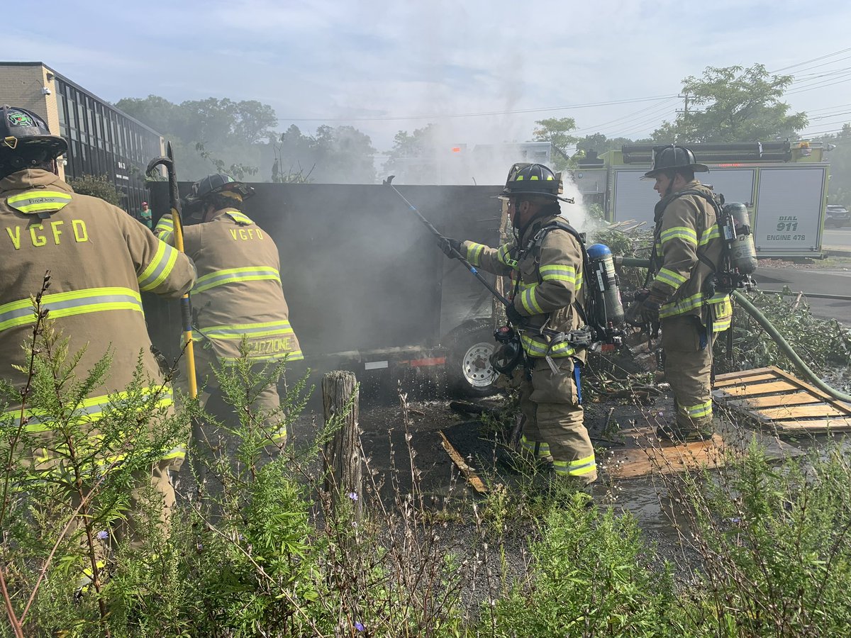 VailsGateFD's tweet image. Brush fire in a trailer 🔥