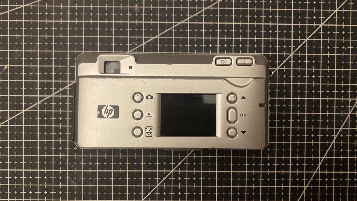 gcf_1004's tweet photo. wts lfb digital camera ph

hp photosmart 435 + 2gb sd card
₱5,000 + lsf

— check thread for other details https://t.co/aoEuYYEuC4