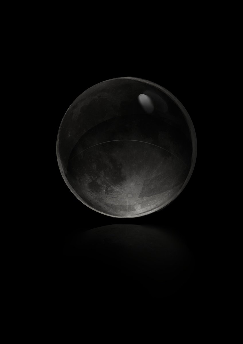 물방울같은 달...을 그리고싶었는데 
생각처럼 표현이안된다...🥲