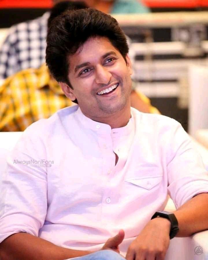Nameisnani99's tweet photo. @NameisNani 
Anna ONE reply plzz 

How to Became a Successful #Director ???   #Saripodhasanivaram
#AskNani 

I wanna Become a FilmDirector ❤️❤️❤️ https://t.co/1wuPbLC5tQ