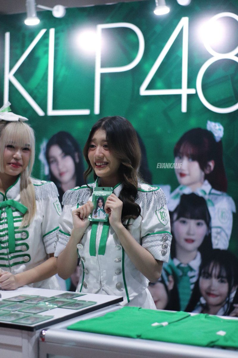 EvanKalif's tweet photo. Emg boleh se-kiyowooo ini Kak dev?? 😆😆

@ningtaradevi &amp; @lucineklp48 session at KLP48 booth - Animangaki 2024 https://t.co/XmGrpYKnxL