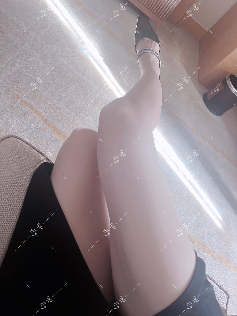 本来准备刷刷视频睡觉的，结果一个视频emo了🥹 https://t.co/4CZcHd64aD