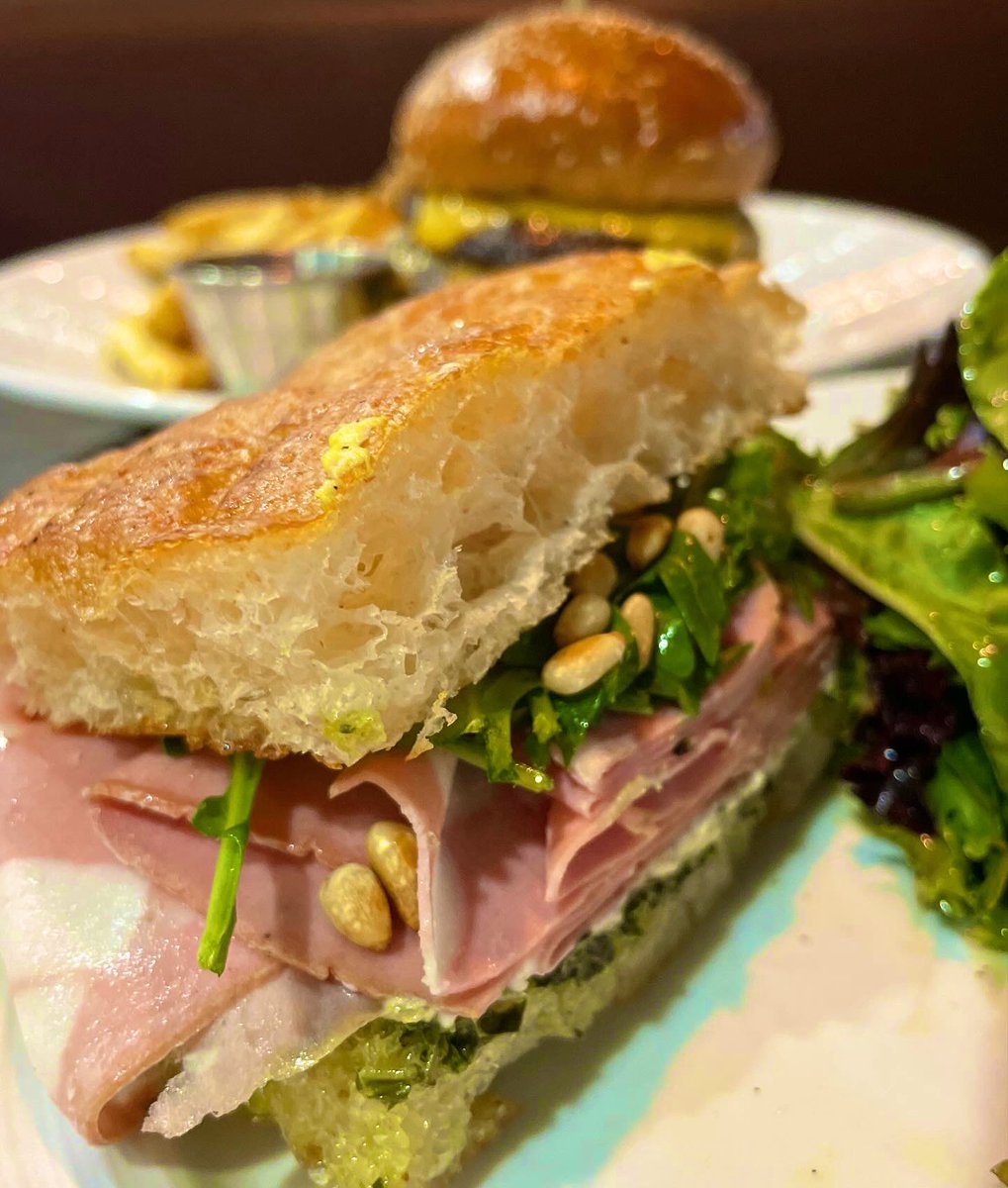 eatinglasvegas's tweet photo. The lunch special at #1228Main is just our cup of tea…and so is the lemon “cruffin.” https://t.co/njINAaSdJx
