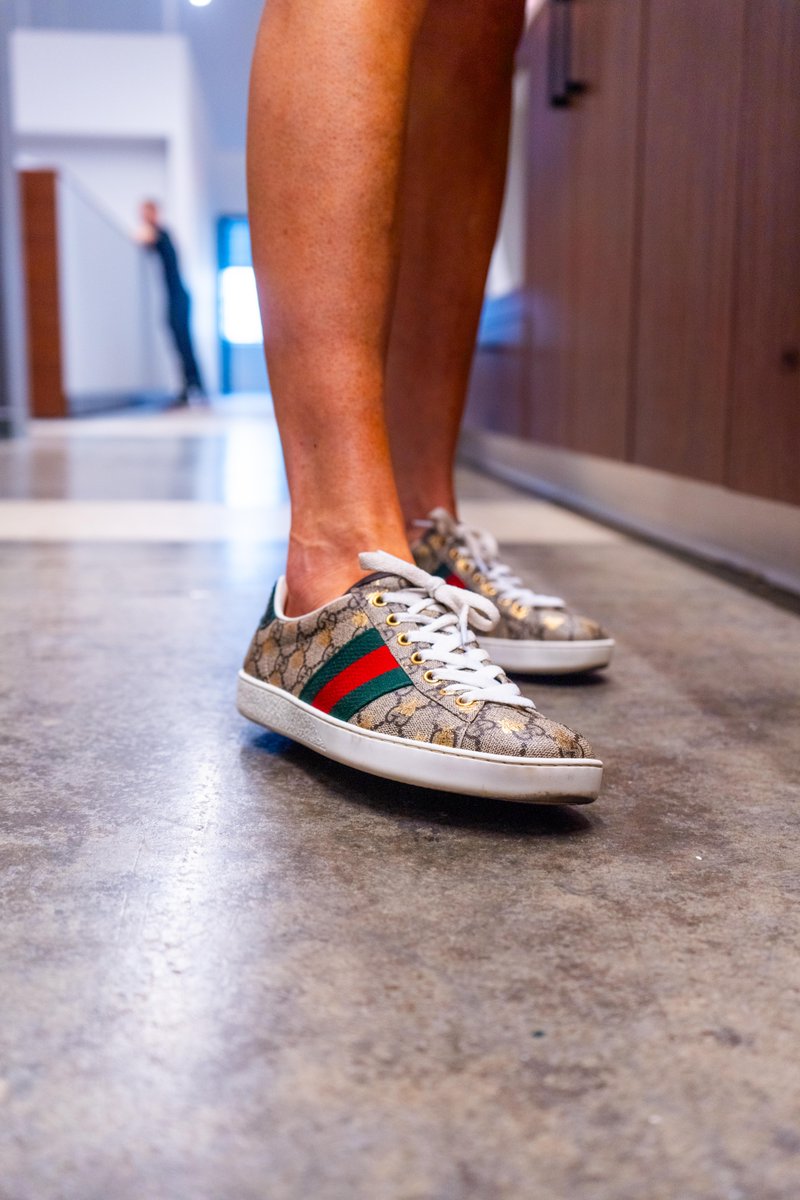 crosscountrymtg's tweet photo. 👟 👠 👢 👡 👞 🥿
These shoes are made for working.
#ThisIsCCM #ShoeCam #Shoes #Sneakers #Nike https://t.co/DnBKXj54E0