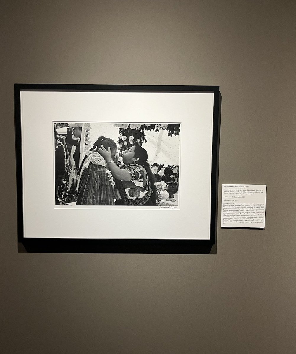 TheWittliff's tweet image. Tesoros: Treasures of Mexican Photography, is now open! The Wittliffs established the Southwestern and Mexican Photography Collection in 1996,  housing over 30,000 images. The Tesoros Gallery is inspired by this collection. #TXST #TheWittliff #AlkekLibrary
