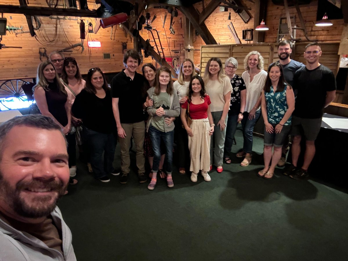 Earlier this summer we had a Two Roads meet up! Being a remote firm, this was such a treat for us to hang out with some of our team + family members for an afternoon. We're looking forward to making more of these happen!