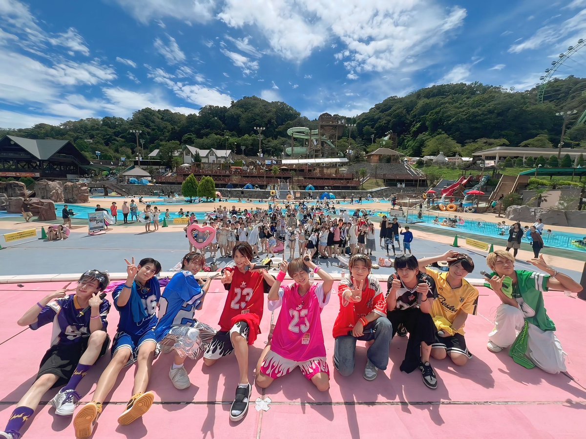 B2takes's tweet image. 本日！
東京サマーランドご来園頂きありがとうございました✨✨
無事に開催できてよかったです🍉
たくさん #runrunrun 一緒に踊って下さりありがとうございました🕺
撮影した動画は是非拡散お願いします📷
#B2takes!!