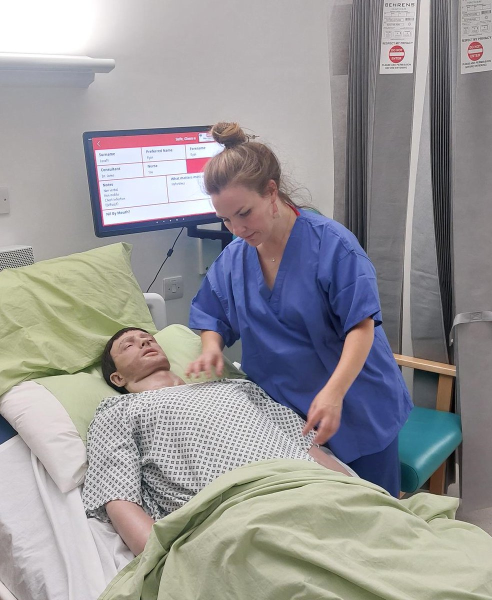 We had a fantastic Sim week last week. Big thanks to our fabulous actors, they really do make a huge difference to these Simulations! Well done to all involved 👩‍⚕️🎉

<a href="/SalfordUni/">University of Salford</a> 
<a href="/SimTechLee/">Lee Forde</a>