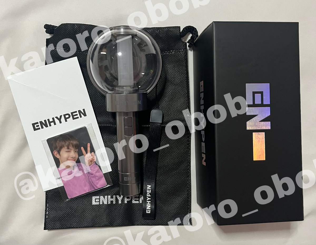 karoro_obob's tweet photo. ส่ง���่อแท่งไฟ Enhypen ค่ะ
800 ส่งฟรี✅

ของที่ได้
-แท่งไฟ + การ์ดครบทุกคน + ถุงผ้า + สายคล้อง + กล่อง + คู่มือ

❗️ใช้ครั้งเดียวตอนไปคอน ของแท้ เค้าซื้อจากอฟช.แล้วรับที่คอนค่ะ กล่องมีรอยนิดหน่อยค่ะ
ขอดูเพิ่มเติม dm ได้เลยค่ะ
#ตลาดนัดenhypen WTS แท่งไฟ เอนไฮเพน https://t.co/n6FgEg9dGf