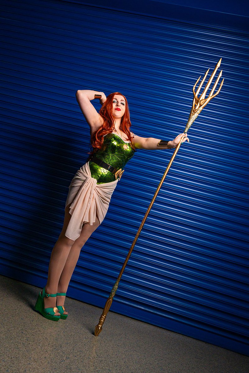 Abigail_Arcane's tweet image. Big thanks to @MDHammond92 for being our personal Bombshells photographer for the day 💚 Cannot wait to bring Mera out to play again!

#comicconnortheast #meracosplay #dcbombshells