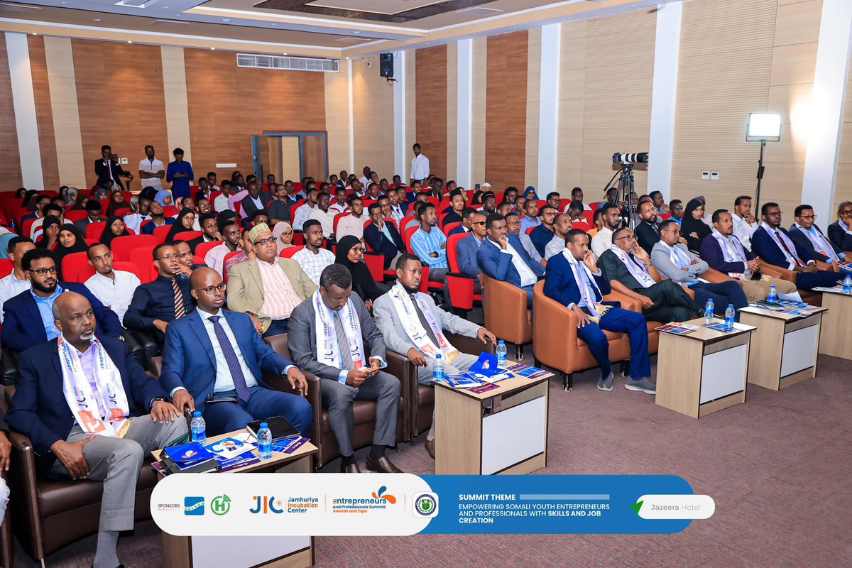JamilaHagi's tweet photo. I’m honored to attend the 𝐄𝐧𝐭𝐫𝐞𝐩𝐫𝐞𝐧𝐞𝐮𝐫𝐬 𝐚𝐧𝐝 𝐏𝐫𝐨𝐟𝐞𝐬𝐬𝐢𝐨𝐧𝐚𝐥𝐬 𝐒𝐮𝐦𝐦𝐢𝐭: 𝐀𝐰𝐚𝐫𝐝𝐬 &amp; 𝐄𝐱𝐩𝐨 an event dedicated to empowering Somali youth entrepreneurs and professionals with essential skills &amp; opportunities for job creation.
@thejicenter https://t.co/OGlxvbXyz5