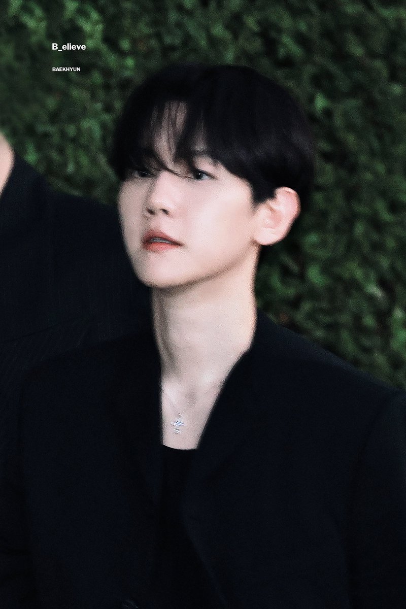 240827
이거 흔들려서 안 올리려고 했는데
오빠 얼굴이랑 무드가.. 너무 내 취향이야
#백현 #BAEKHYUN <a href="/B_hundred_Hyun/">Baekhyun_EXO</a>