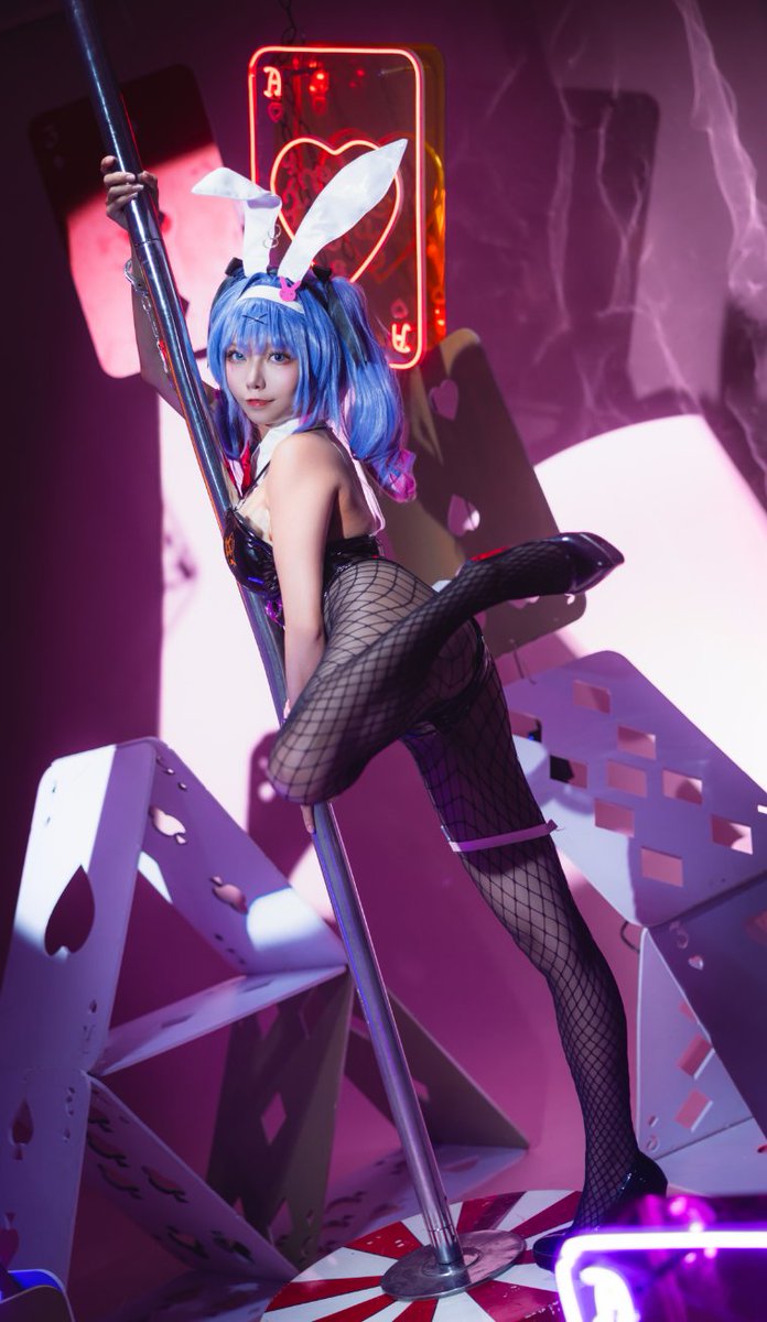 VckcvP's tweet photo. #v家 #初音 #兔子洞 #兔女郎 #束缚 #手铐 #钢管 #黑丝 #网袜 #脱衣 #胶带 #创可贴 
vckcv-200 桃-兔子洞兔女郎
乳平小可爱的兔子洞开始预售惹
@hpomgs @nora_nekochyan 
入手定金私敲 https://t.co/MAgvkv9cWt