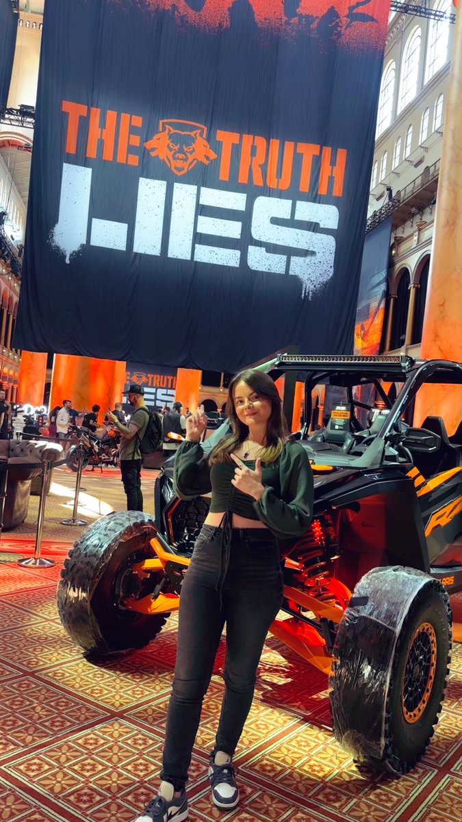 Today is the DAY!

I be live on #BlackOps6 at CODNext at 5PM BST / 9am ET 🔥

+ Giving away BO6 Beta CODES, don’t miss out! 

📺 twitch.tv/Emzy