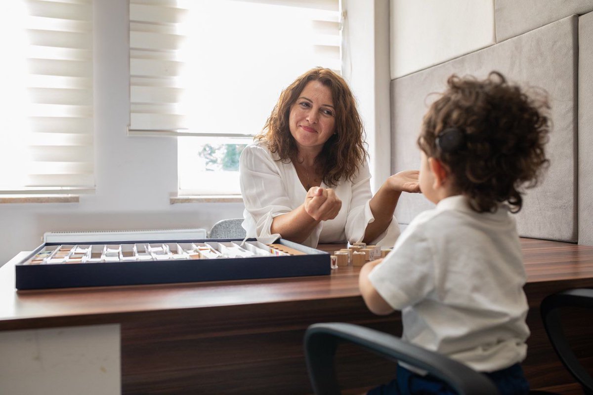 tcmeb's tweet image. 📣 “Okullarda Şiddetin Önlenmesi&quot; Konulu Genelge Yayımlanarak 81 İlin Valiliğine Gönderildi

9 Eylül&apos;de başlayacak yeni eğitim öğretimi dönemi öncesinde, okullarda akran zorbalığı ile siber zorbalığın da içinde bulunduğu her türlü şiddetin önlenmesine yönelik yeni tedbirler…