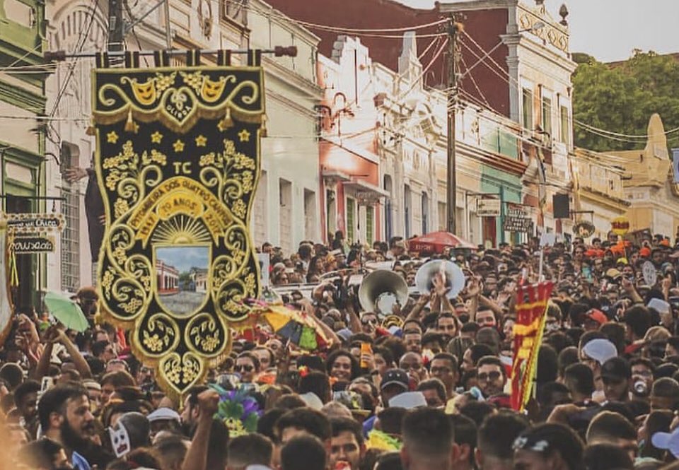 carnavalempe's tweet image. BOM DIA! ☀️ 

FALTAM 10 DIAS PARA AS PRÉVIAS DE OLINDA! ⏳🤩