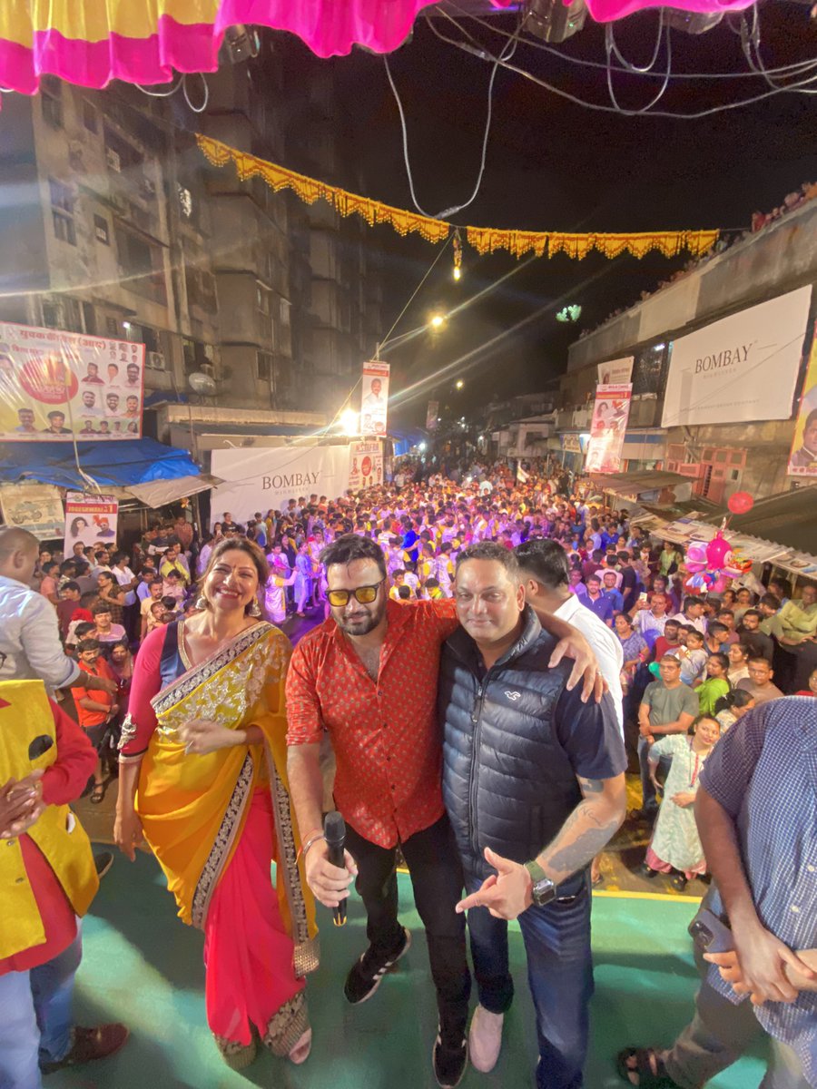 aartiinaagpal's tweet photo. Last evening as celebrity guest for Nitin Sawant’s No-1 Dahi handi
It’s great to speak for the cause and be around your friends. Congrats to winners of the event.
#DahiHandi2024 
#gokulashtami
#speakyourtruth @swaroopji https://t.co/wG0AxfxZ2W