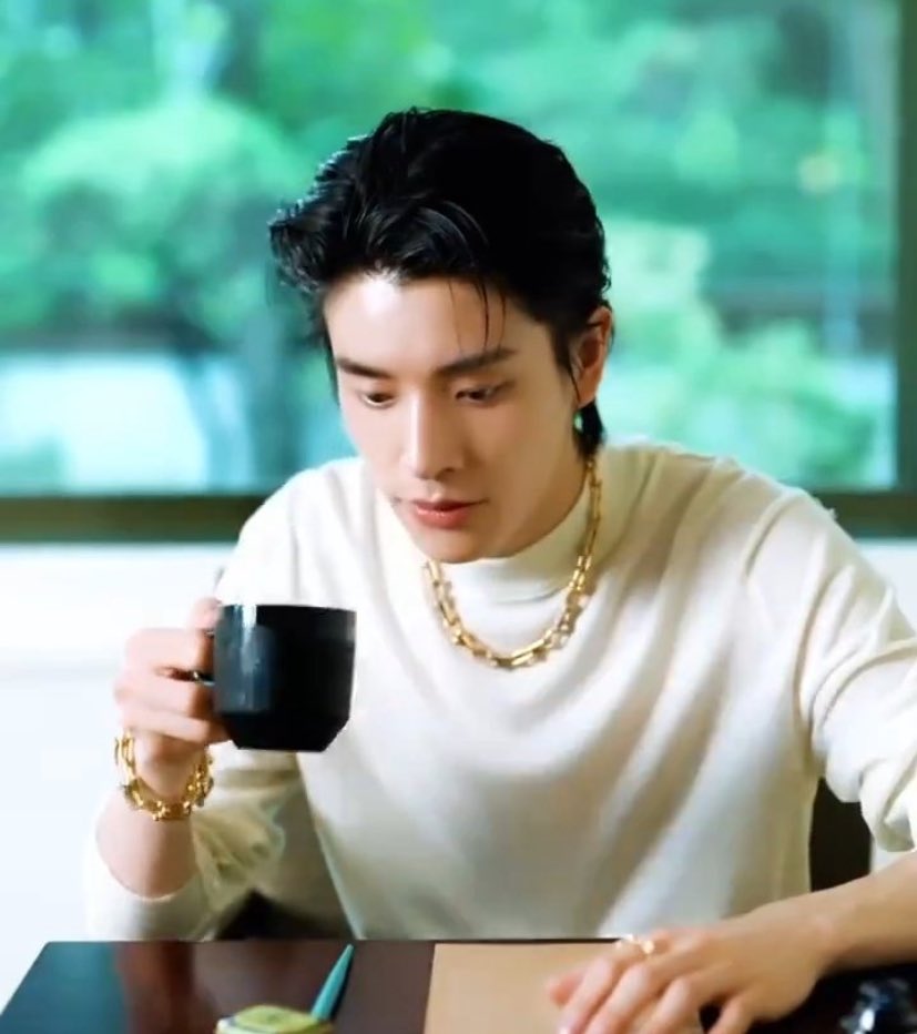 sjydaiIy's tweet photo. he’s stunning  #JAKE #제이크 https://t.co/xMcKYobu1G
