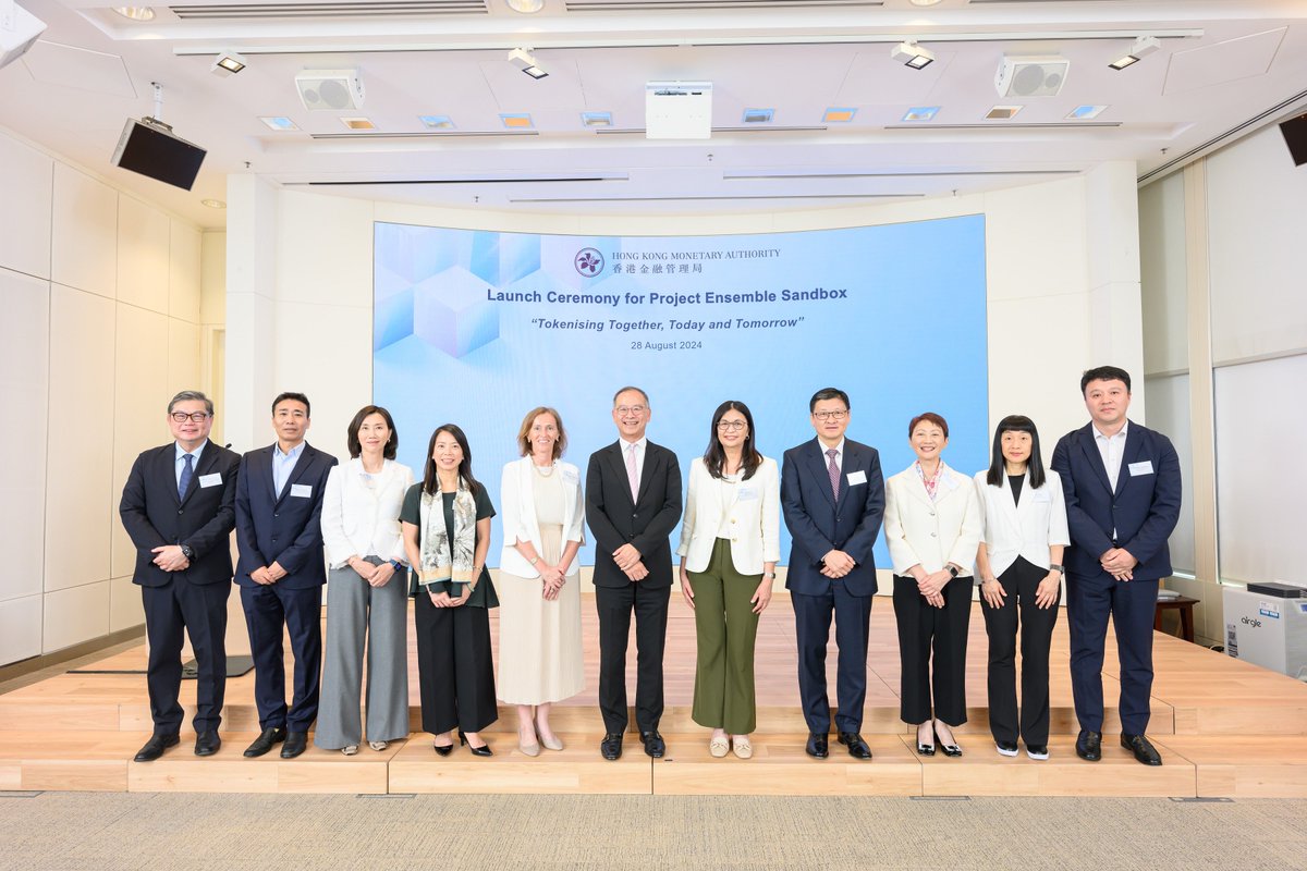 hkmagovhk's tweet photo. HKMA launched the Project Ensemble Sandbox, utilising experimental tokenised money to facilitate interbank settlement in tokenised asset transactions, exploring real-world applications. Our CE Eddie Yue outlined a collaborative vision to drive innovation in HK tokenisation market https://t.co/fmnAyrIqvm
