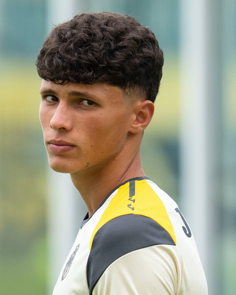 Budeeee 👋🏽👋🏽👋🏽👋🏽