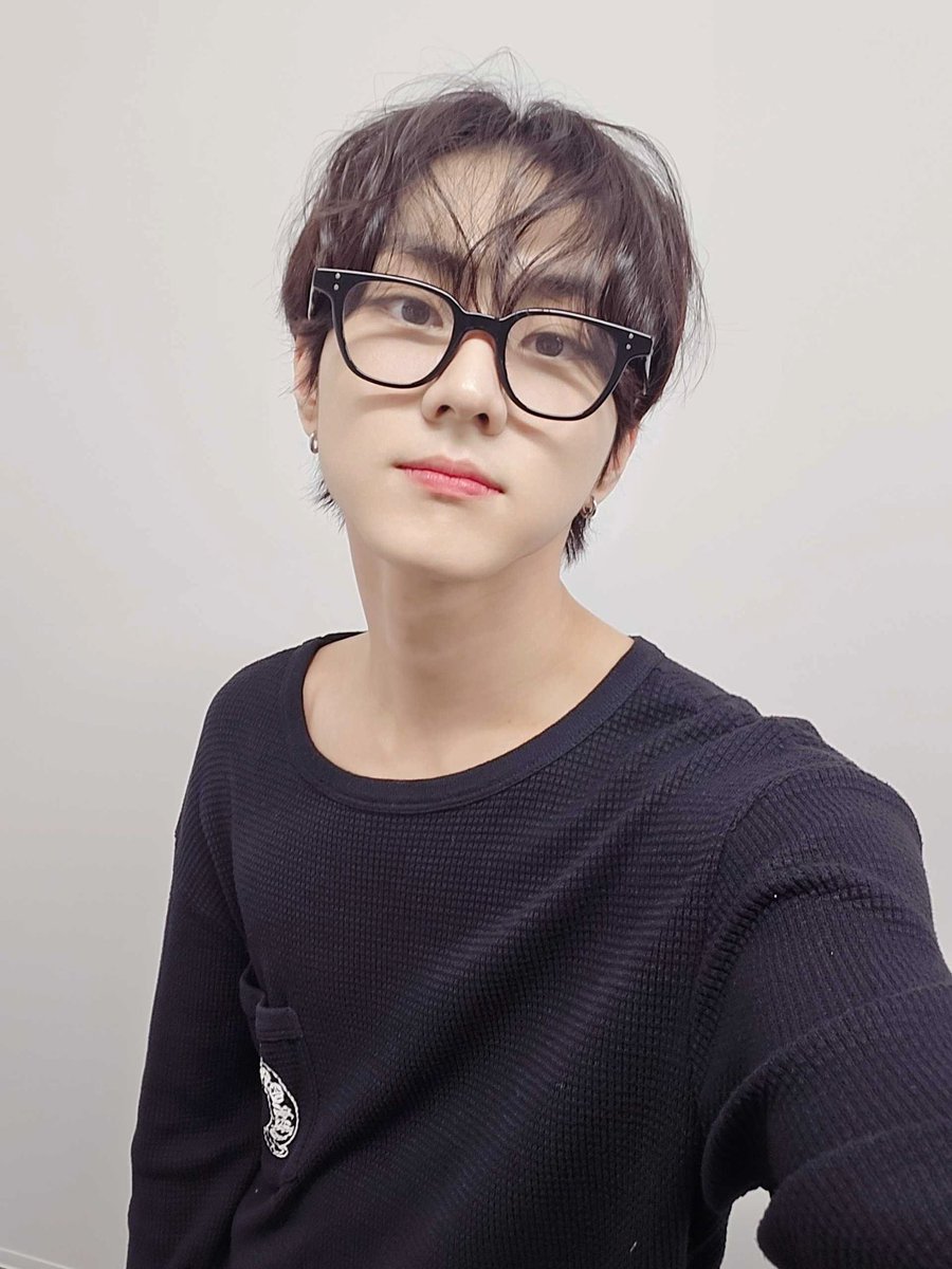 enhypenweverse's tweet photo. [ #정원’s Post ] 240828

#JUNGWON: I think I took [the picture] well

@ENHYPEN_members @ENHYPEN #ENHYPEN #엔하이픈 https://t.co/LpO3syMcQv