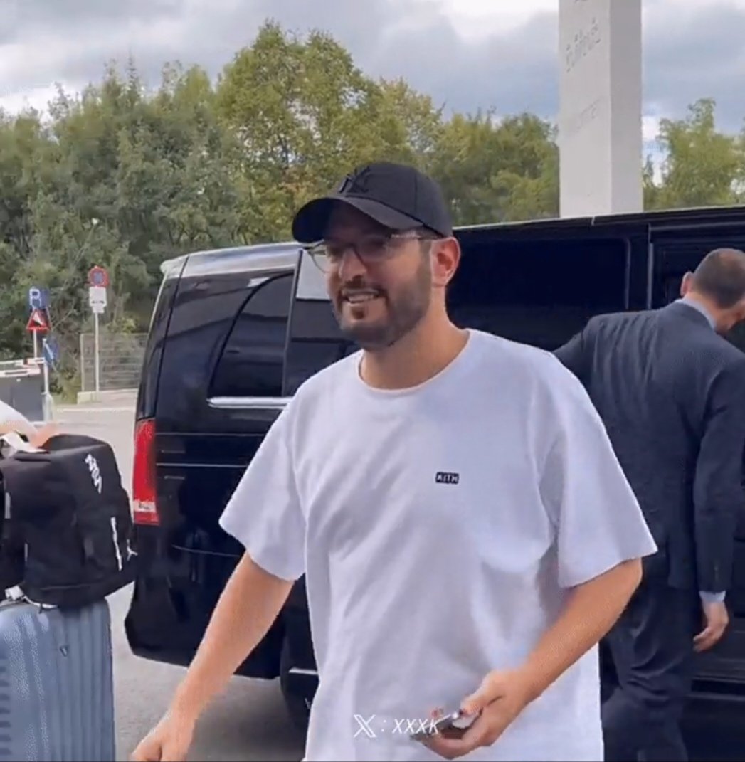 نصيحه.. على مدرب النصر ان يعمل مساعد للمدرب خيسوس كي يتعلم منه..
على رييس النصر ان يعمل يتوظف سكرتير عند مع فهد بن نافل كي يتعلم منه....
ان يسمح للاعبين النصر حضور تمارين الهلال كي يتعلمون..
ليس عيبا ان تتعلم.. العيب ان تكون ملطوش لمن هب ودب 
#اقاله_كاستروا_ولاعب_وسط_مطلبنا