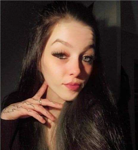 RNC_PoliceNL's tweet photo. The RNC in Corner Brook is seeking the assistance of the general public in locating missing person Amber King, age 26. She was last seen by family on Aug. 21, 2024. Anyone with information is asked to contact the Corner Brook RNC at 709-637-4100 or @NLCrimeStoppers. https://t.co/NWFKsct5kq