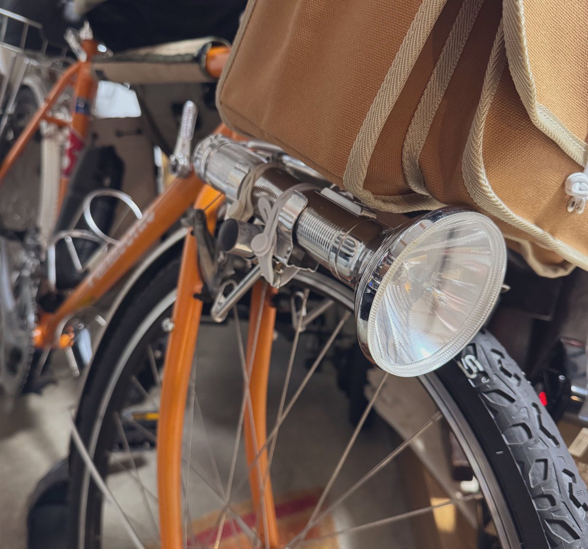 ランドナー乗りの憧れ、探検ライトを導入しました。昭和レトロってやつ