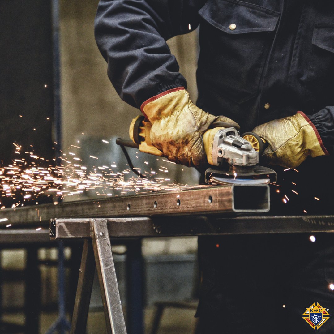 KofC's tweet photo. Fraternity is truly where “iron sharpening iron” is formative. This can come in the form of affirmation, fraternal correction, edification, and healthy vulnerability. https://t.co/p4ObU94THv