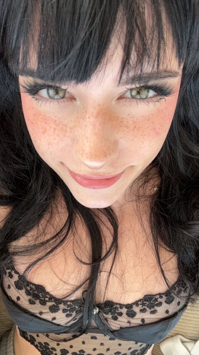 booba thread!! ladies do your thing 👇 https://t.co/SKMqNIjfXA