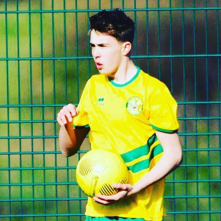 CPD Tref Caernarfon Town FC tweet media