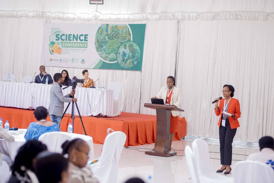 GAIN_TANZANIA's tweet photo. It was an honor for #GAINTZ to represent our efforts towards improving nutrition uptake in the country during a plenary discussion session at the Fresh Science Conference held in Arusha.
Proud to be making moves towards a healthier future for all #healthierdiets4All https://t.co/YHTcsj0jci