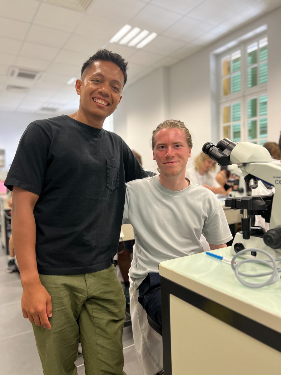 Allan Carrillo-Baltodano (@allan_littlecar) on Twitter photo <a href="/Chema_MD/">Martín-Durán lab</a> PhD student Tom Frankish and alumnus Imran Luqman are taking part of this amazing course on the use of microscopy to study marine invertebrates in beautiful Villefranche-sur-Mer <a href="/biodev_vlfr/">LBDV Villefranche</a>
<a href="/QM_SBBS/">QM_SBBS</a> in the field!
#WormWednesday
#DevBio <a href="/Chema_MD/">Martín-Durán lab</a> PhD student Tom Frankish and alumnus Imran Luqman are taking part of this amazing course on the use of microscopy to study marine invertebrates in beautiful Villefranche-sur-Mer <a href="/biodev_vlfr/">LBDV Villefranche</a>
<a href="/QM_SBBS/">QM_SBBS</a> in the field!
#WormWednesday
#DevBio