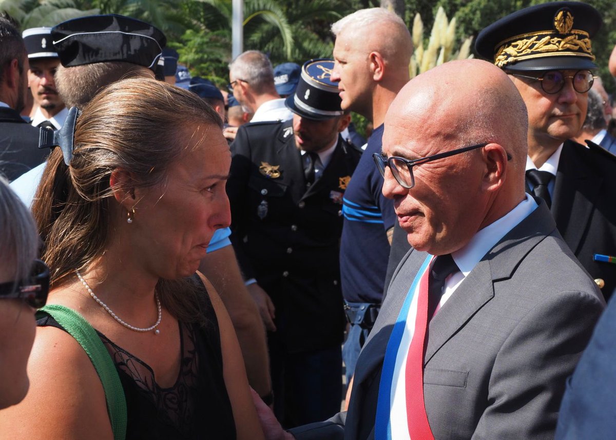 « La France a tué mon mari. » 

Des mots puissants et émouvants de l’épouse de l’adjudant Comyn. 

Ce message doit être entendu par tous ceux qui nous dirigent. 

Il est temps de rompre avec l'immobilisme, l'impuissance, le « en même temps » et de relever le défi de la sécurité.