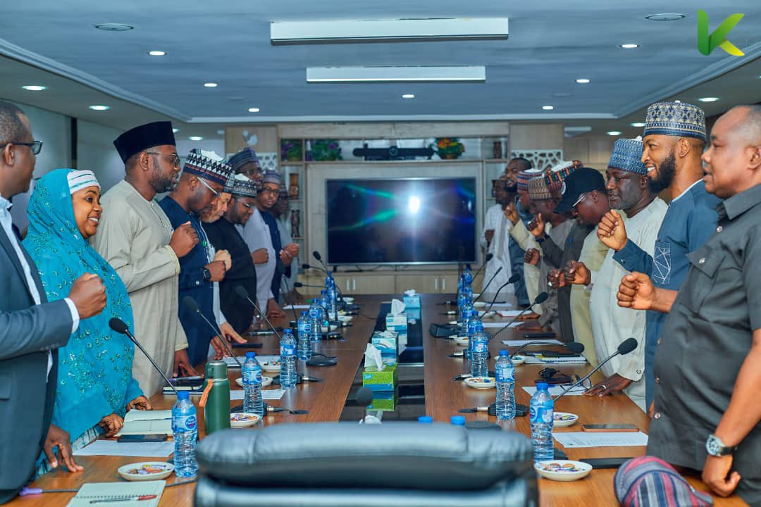 KadElectSupport's tweet photo. Kaduna Electric's MD/CEO, Dr. Umar Hashidu, accompanied by management, hosted the leadership of the Senior Staff Association of Electricity Employees and Allied Councils led by the General Secretary, Comrade Nnamdi Ajibo, to an Advisory Council meeting on Tuesday, https://t.co/bDr8ggExB7